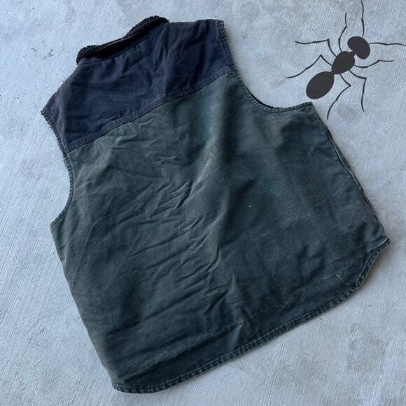 Vintage Y2K Carhartt V33 Green work wear vest - Picture 4 of 5